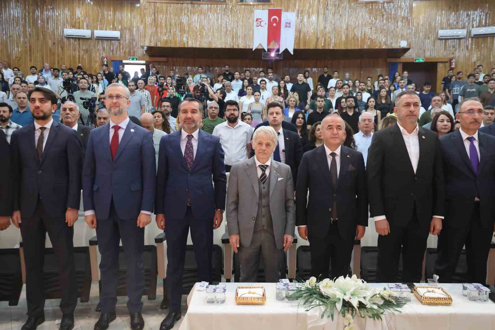 Elazığ’da Kırım Tatar Türk Halkı Milli Lideri Mustafa Abdülcemil Kırımoğlu’na fahri doktora verildi 