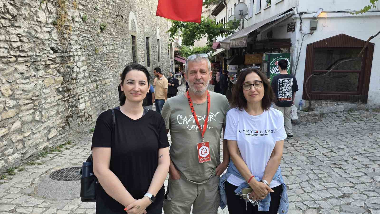 Turistik Karaelmas trenindeki yolcular Yenice ormanlarına hayran kalarak döndü 