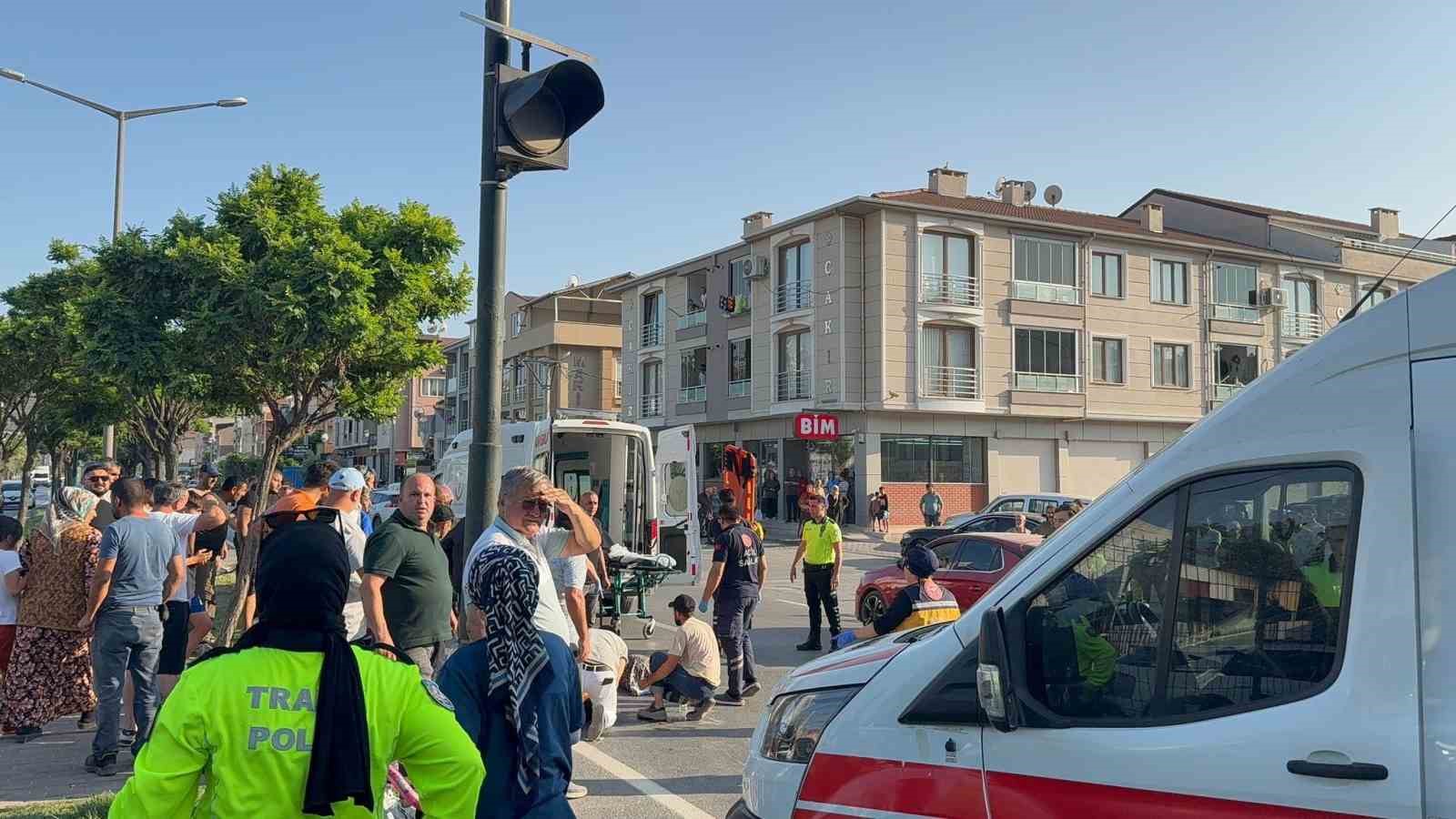 Bursa’da en acı kaza: Anne ve bisikletli kızı ağır yaralandı 