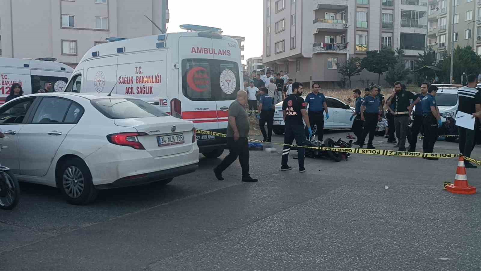 Otomobille çarpışan motosikletin sürücüsü hayatını kaybetti 