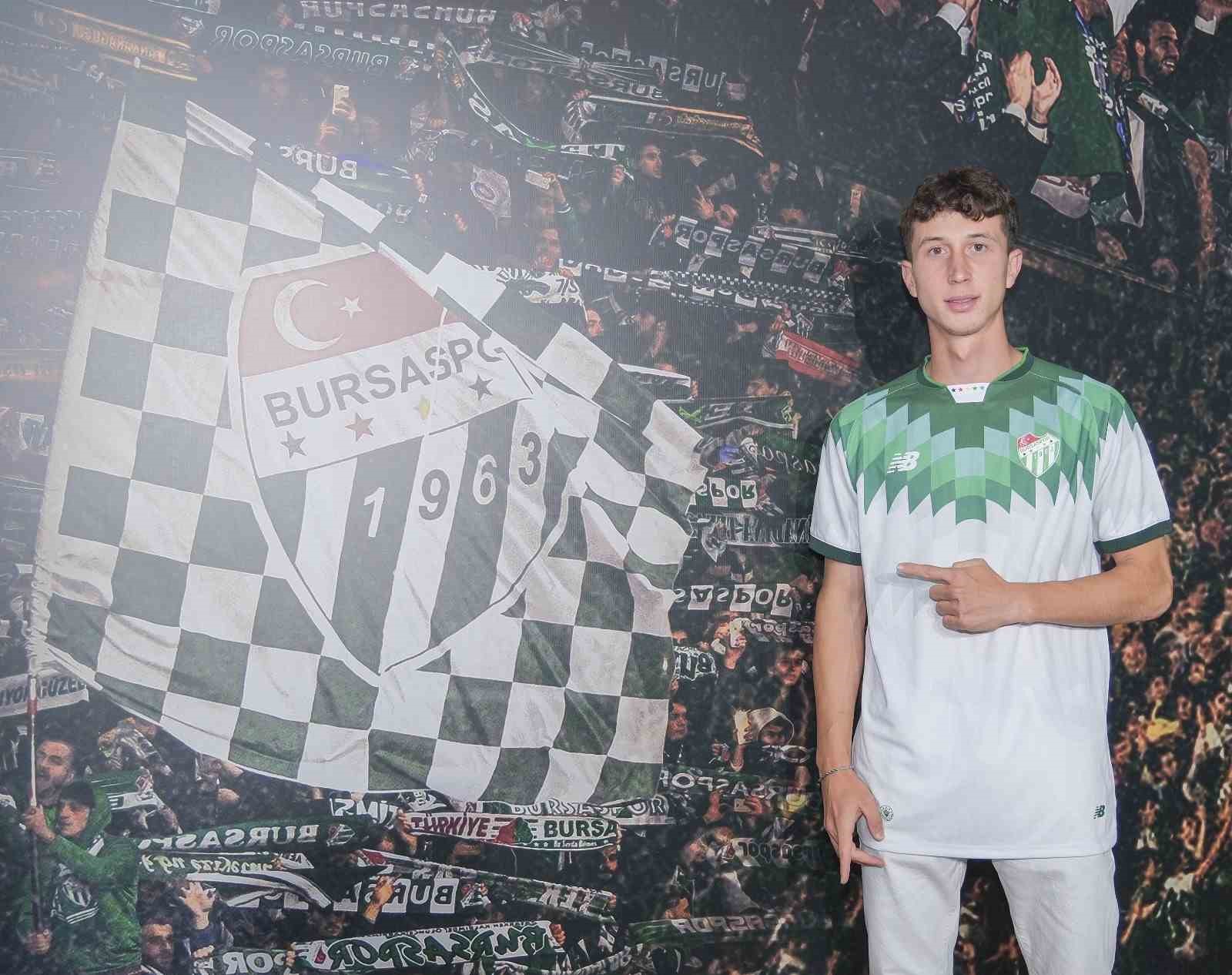 Vakıfköy’den Bursaspor A takımına 4 imza 