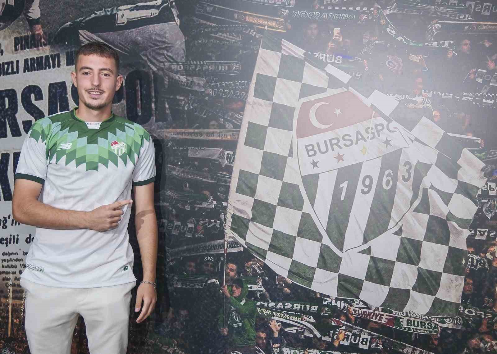 Vakıfköy’den Bursaspor A takımına 4 imza 