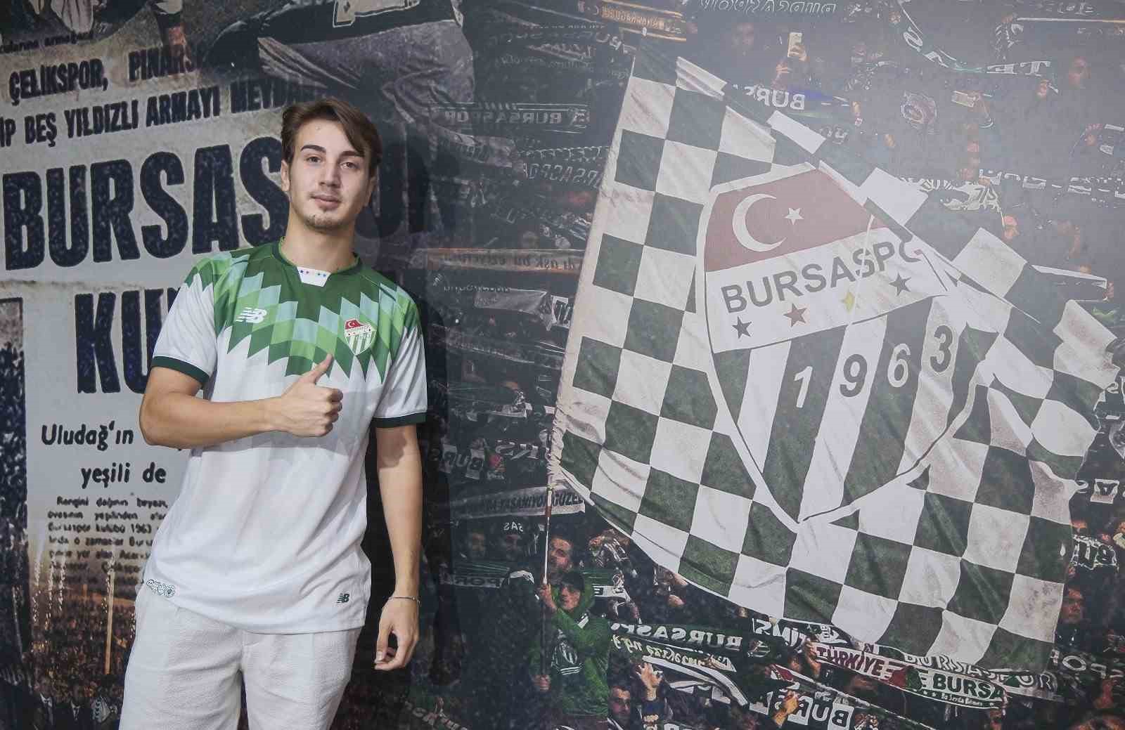 Vakıfköy’den Bursaspor A takımına 4 imza 