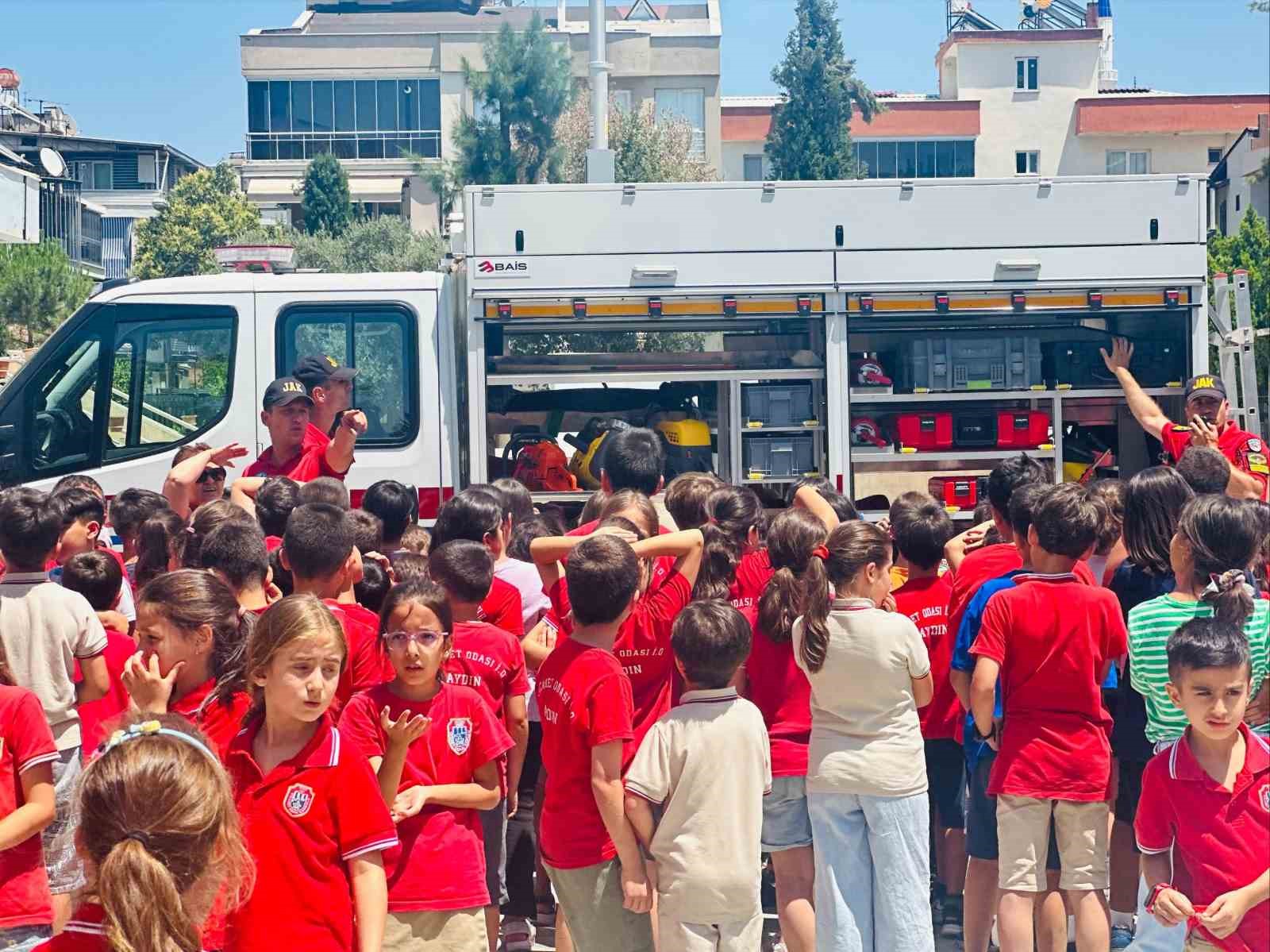 Öğrencilere jandarma mesleği tanıtıldı 