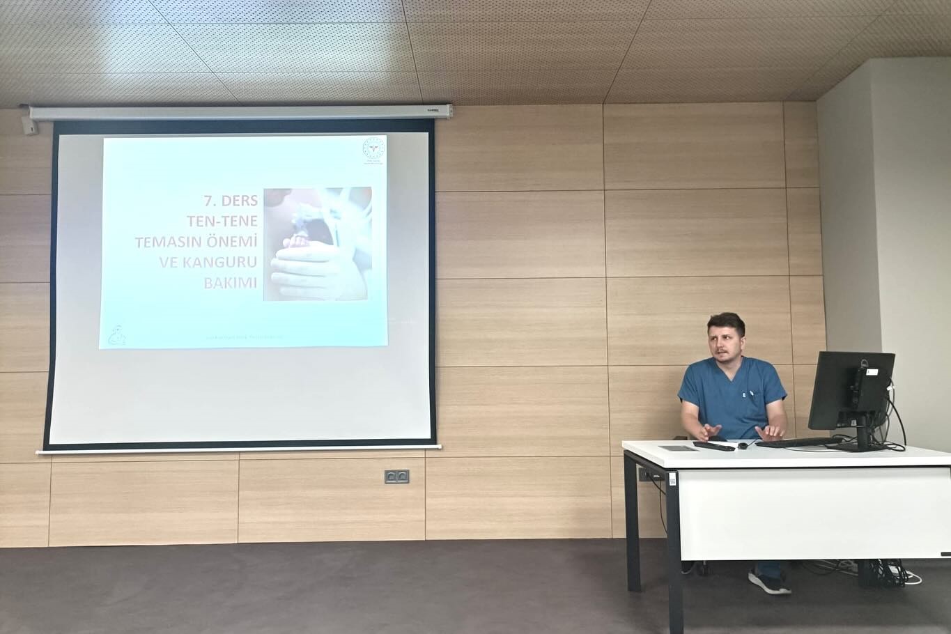Kütahya Şehir Hastanesi’nde anne sütü ile beslenmenin önemine dikkat çekildi 
