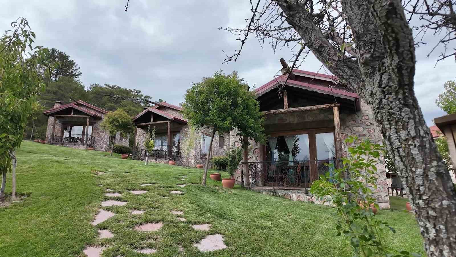 Çameli Taş Konaklar yayla turizminin cazibe merkezi olmaya devam ediyor
