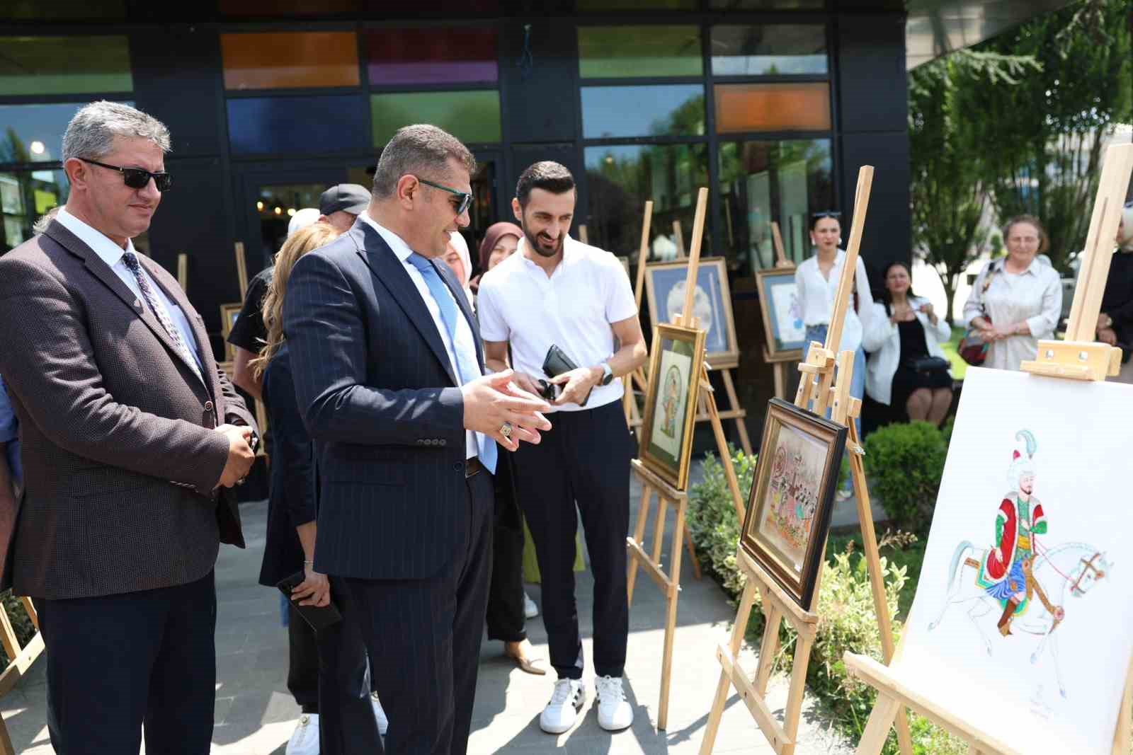 Düzce’de minyatür sanatı sergisi açıldı 