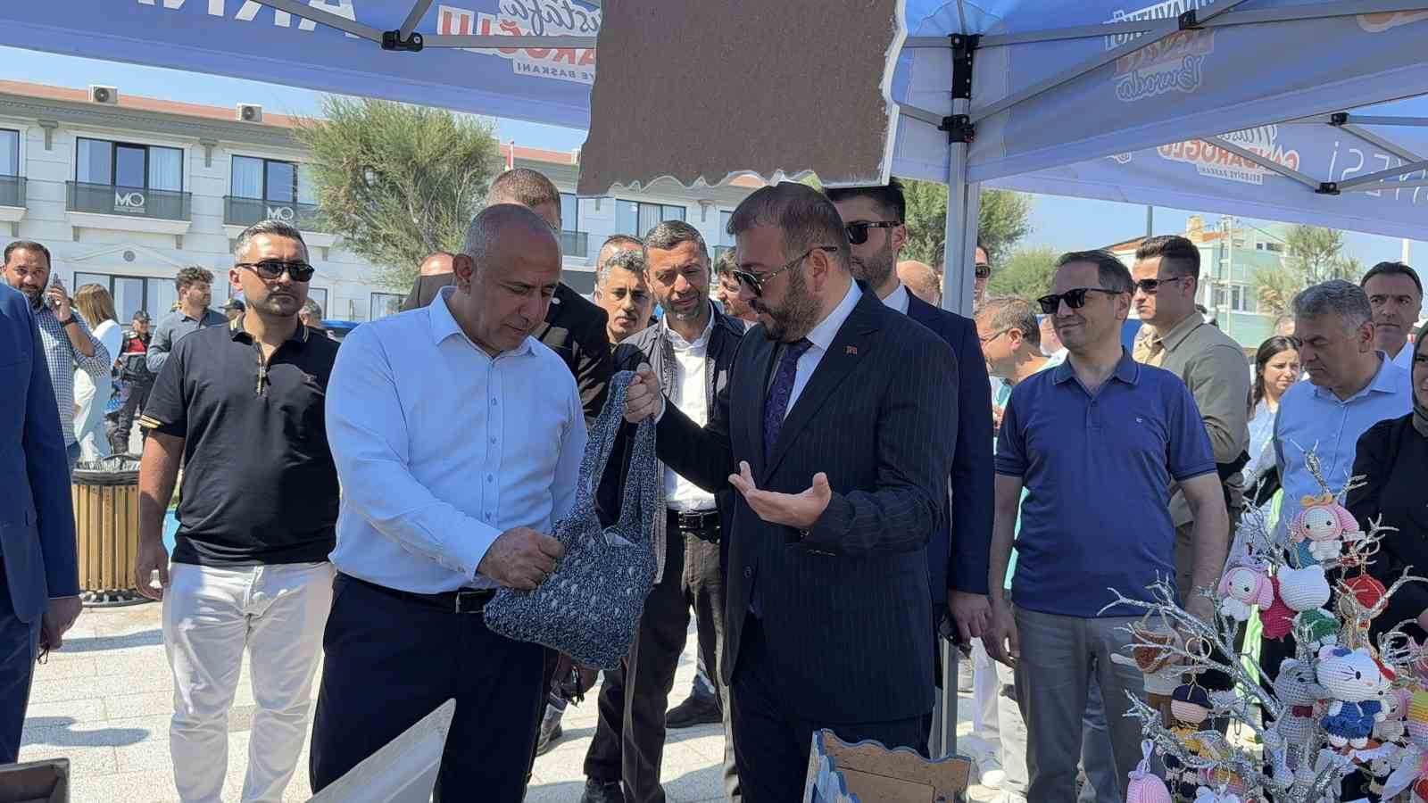 Arnavutköy Karaburun Sahili mavi bayrağa kavuştu 