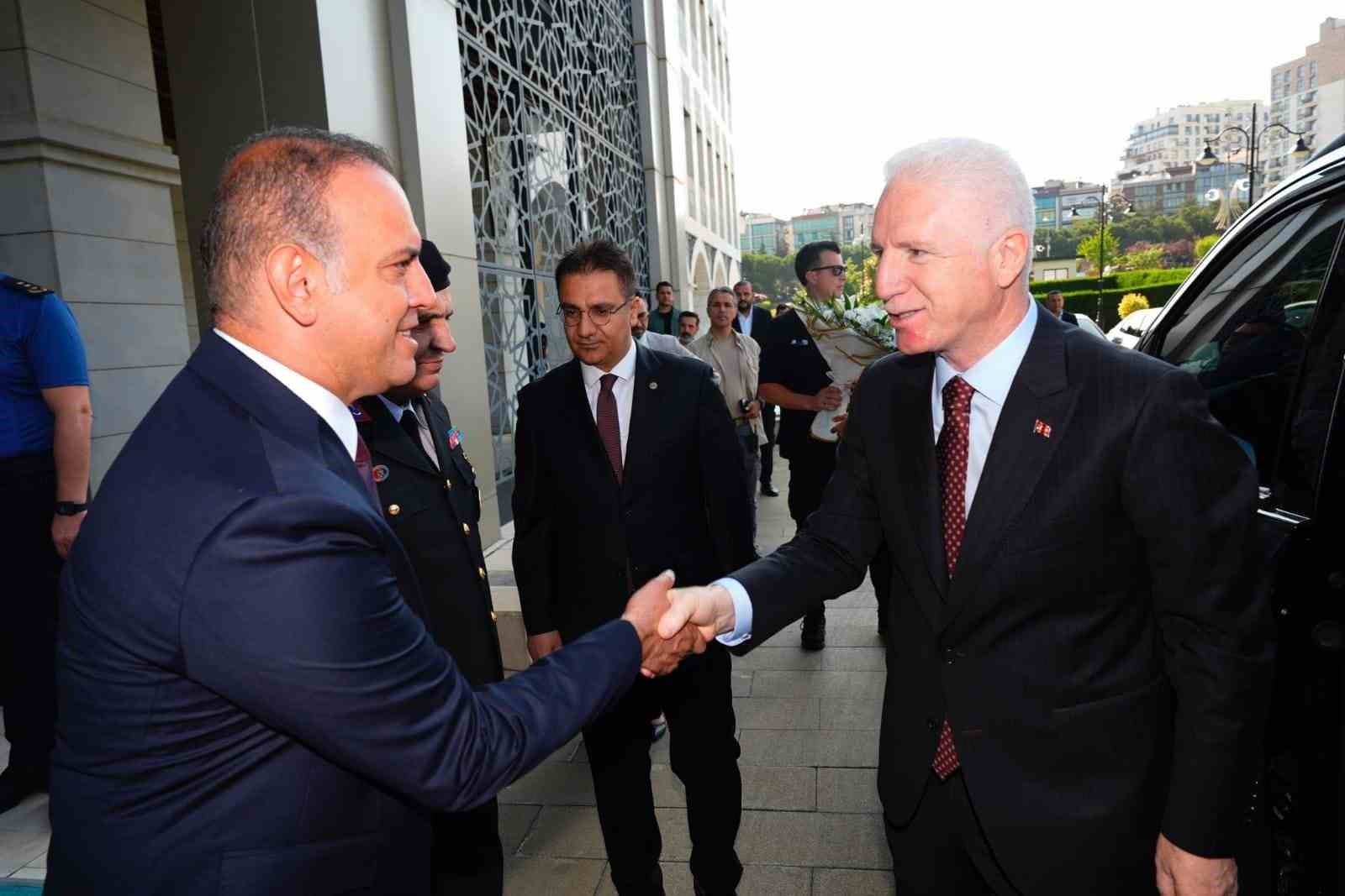 Sancaktepe Muhtarlar Toplantısı İstanbul Valisi Davut Gül’ün katılımıyla gerçekleşti 