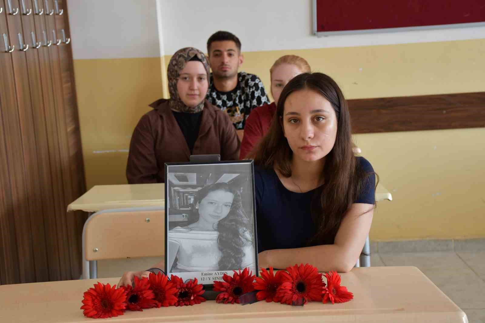 Motosiklet kazasında hayatını kaybeden öğrenciler için mevlit programı düzenlendi 