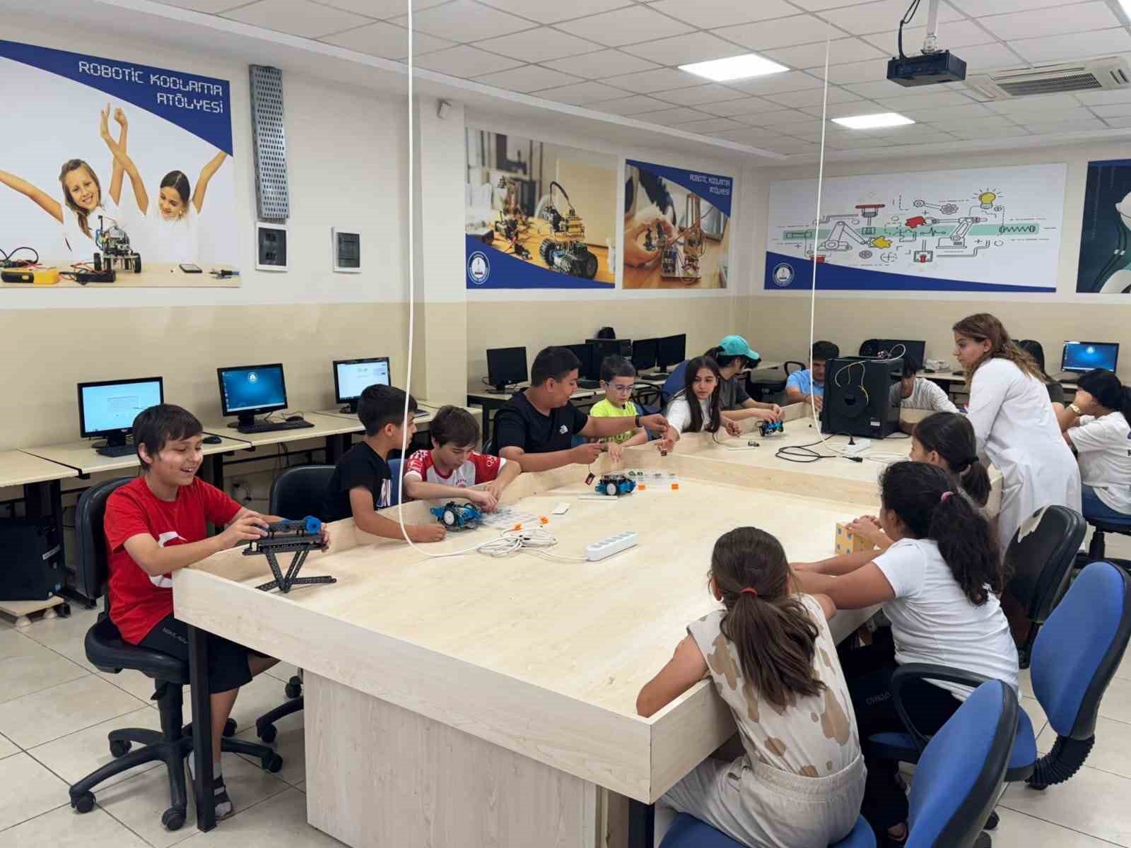 Geleceğin bilimcileri Şahinbey’de yetişiyor 