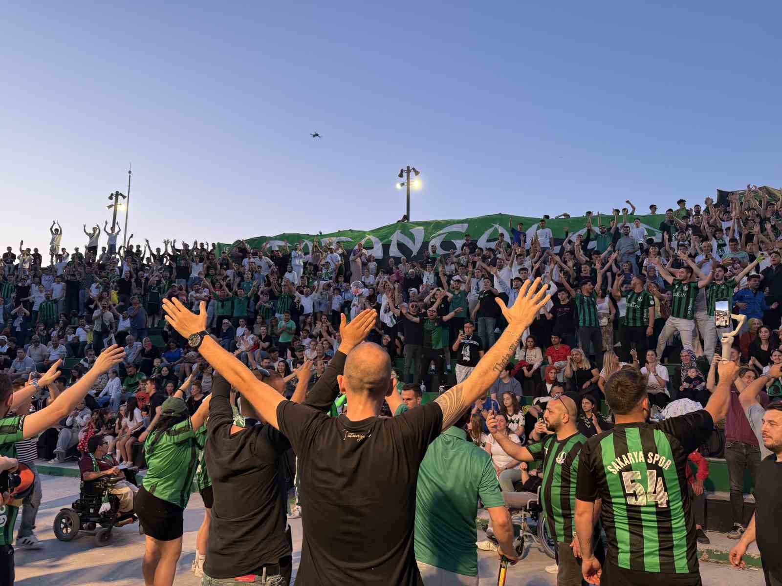Sakaryaspor’un 60. yılı görsel şölene dönüştü 