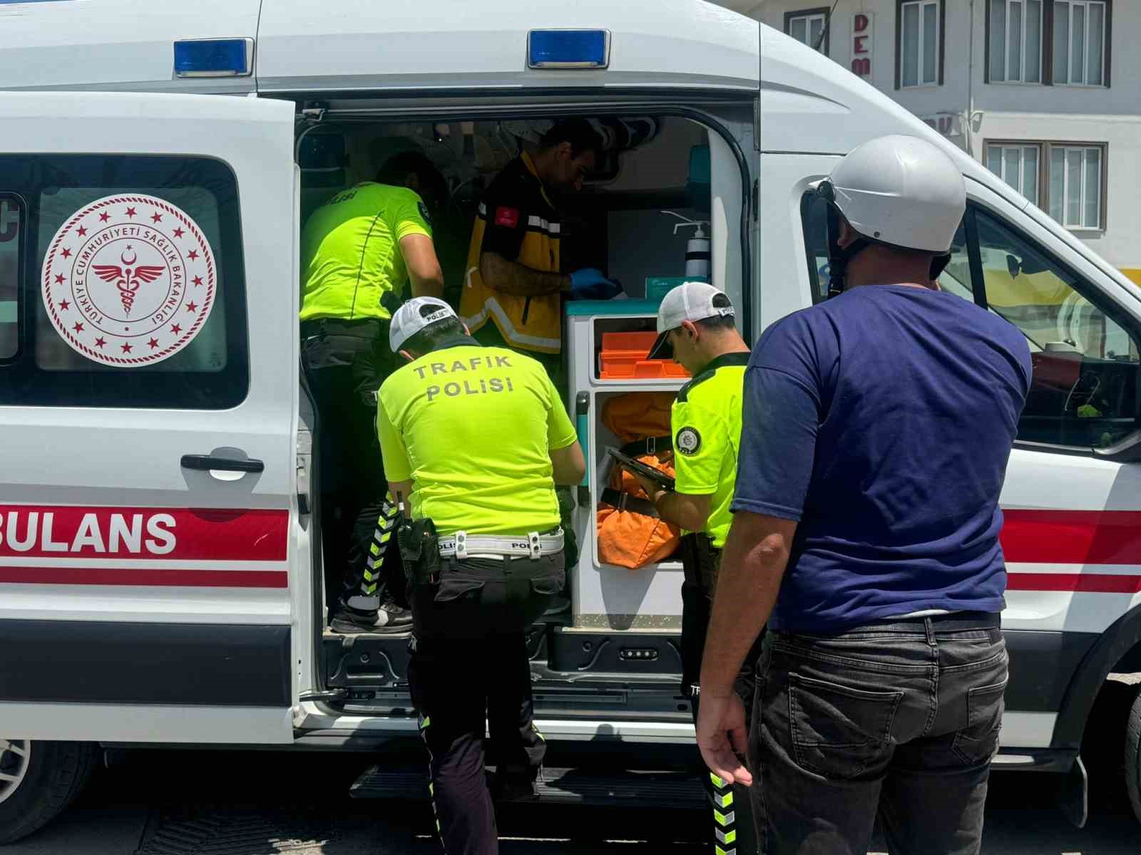 İznik’te otomobil ile motosiklet çarpıştı: 1 yaralı 