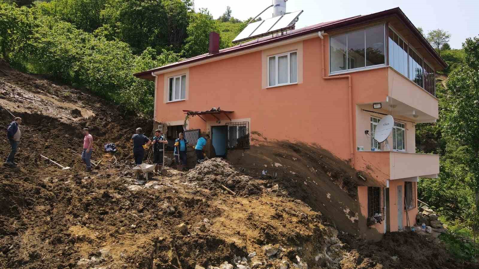 Trabzon’da 450 yapı sel ve heyelan riski altında 