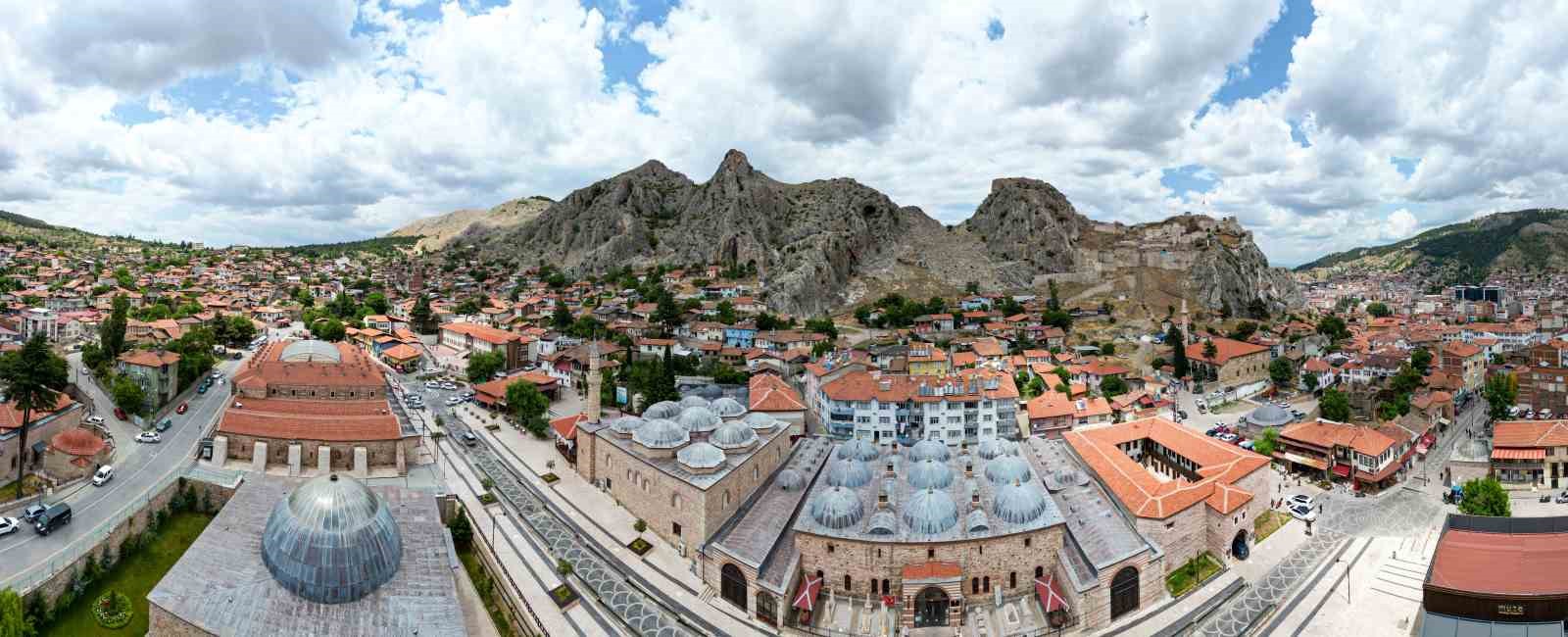 Tarihi Sulusokak ve çevresi, Türklerin Anadolu’daki 900 yıllık kesintisiz varlığını gözler önüne seriyor 