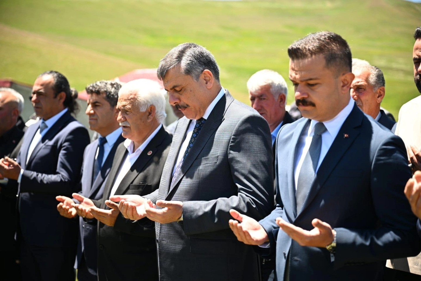 Vali Çiftçi ve Başkan Sekmen, mevlit programına katıldı 