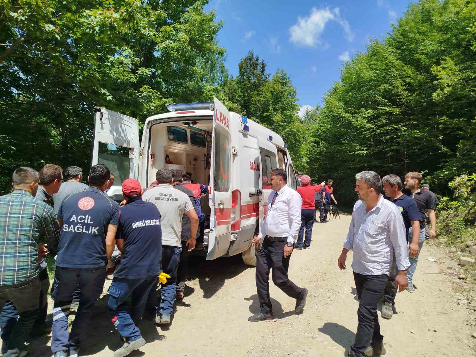 Zonguldak’ta 80 metreden şarampole devrilen otomobildeki 3 kişi yaralandı 