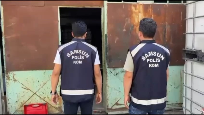 Samsun merkezli 8 ilde sahte alkol şebekesine operasyon: 4 ton etil ve metil alkol ele geçirildi 