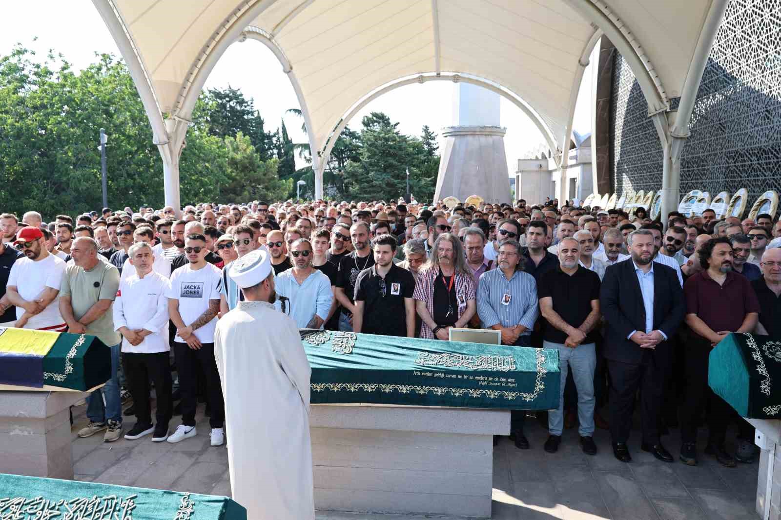 Barış Manço’nun kız kardeşi İnci Manço son yolculuğuna uğurlandı 