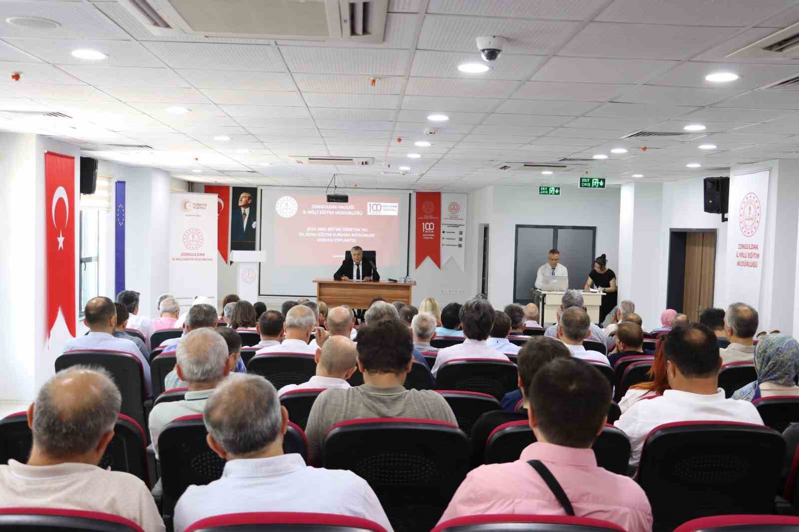 Yıl sonu değerlendirme toplantıları yapıldı 