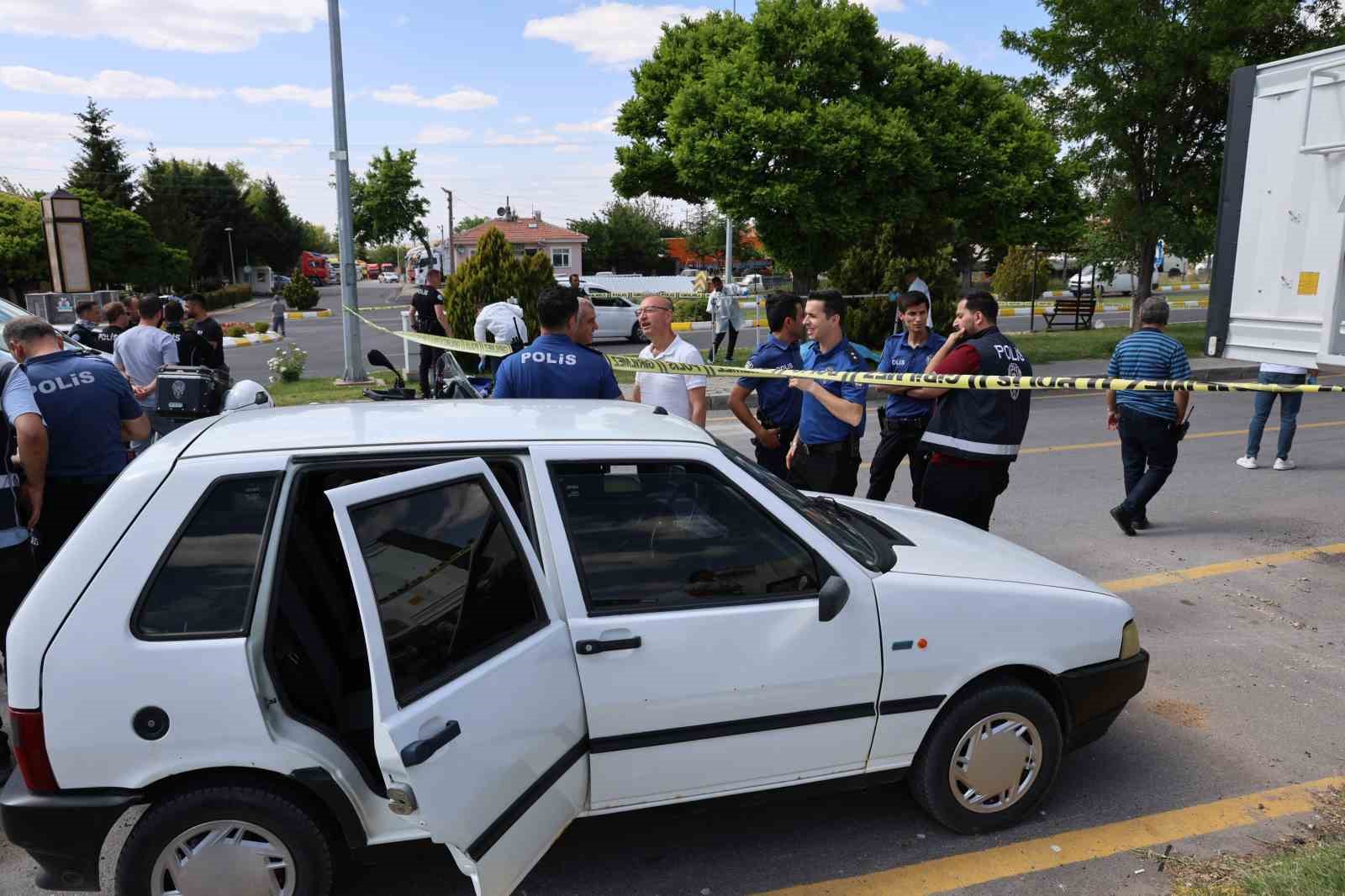 Önce annesinin mezarını ziyaret etti, sonra canına kıydı 