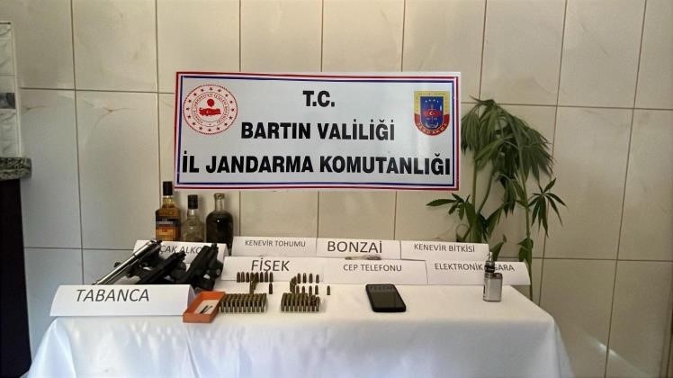 Bartın merkezli 3 ilde uyuşturucu operasyonu: 4 gözaltı 