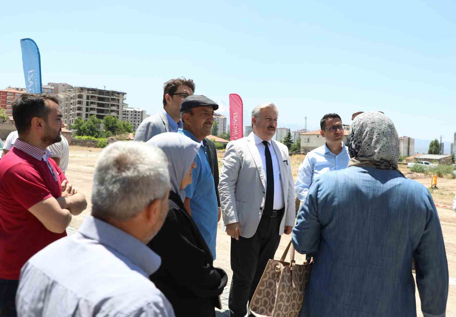 Yıldırım Beyazıt mahallesi artık daha yeşil 