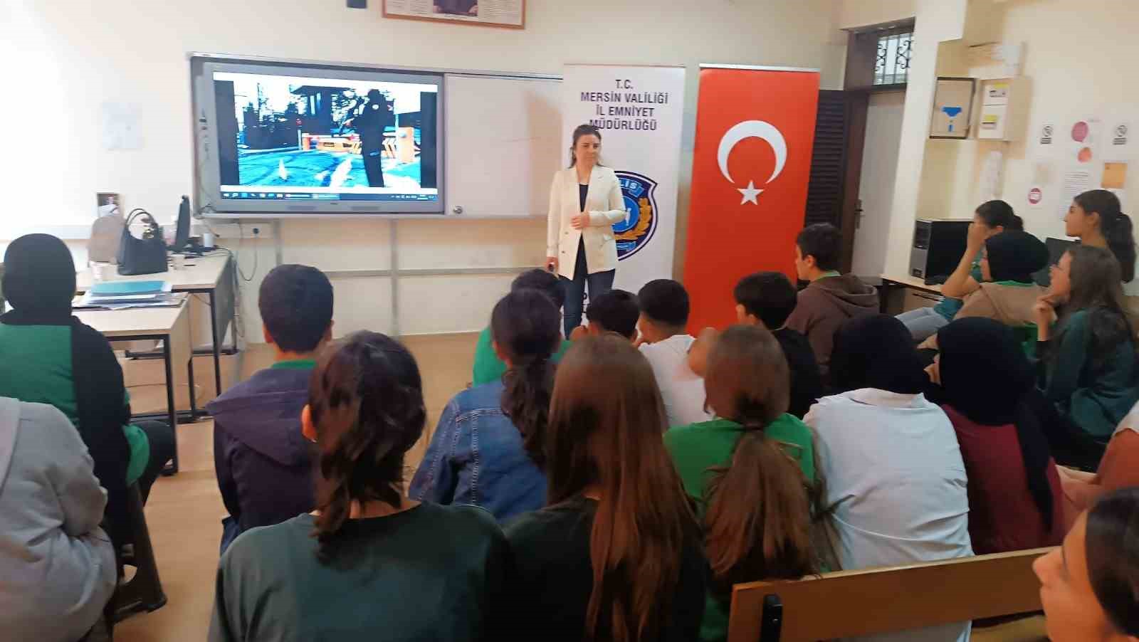 Mersin’de çocuklara güvenlik ve bilinçlendirme eğitimi 