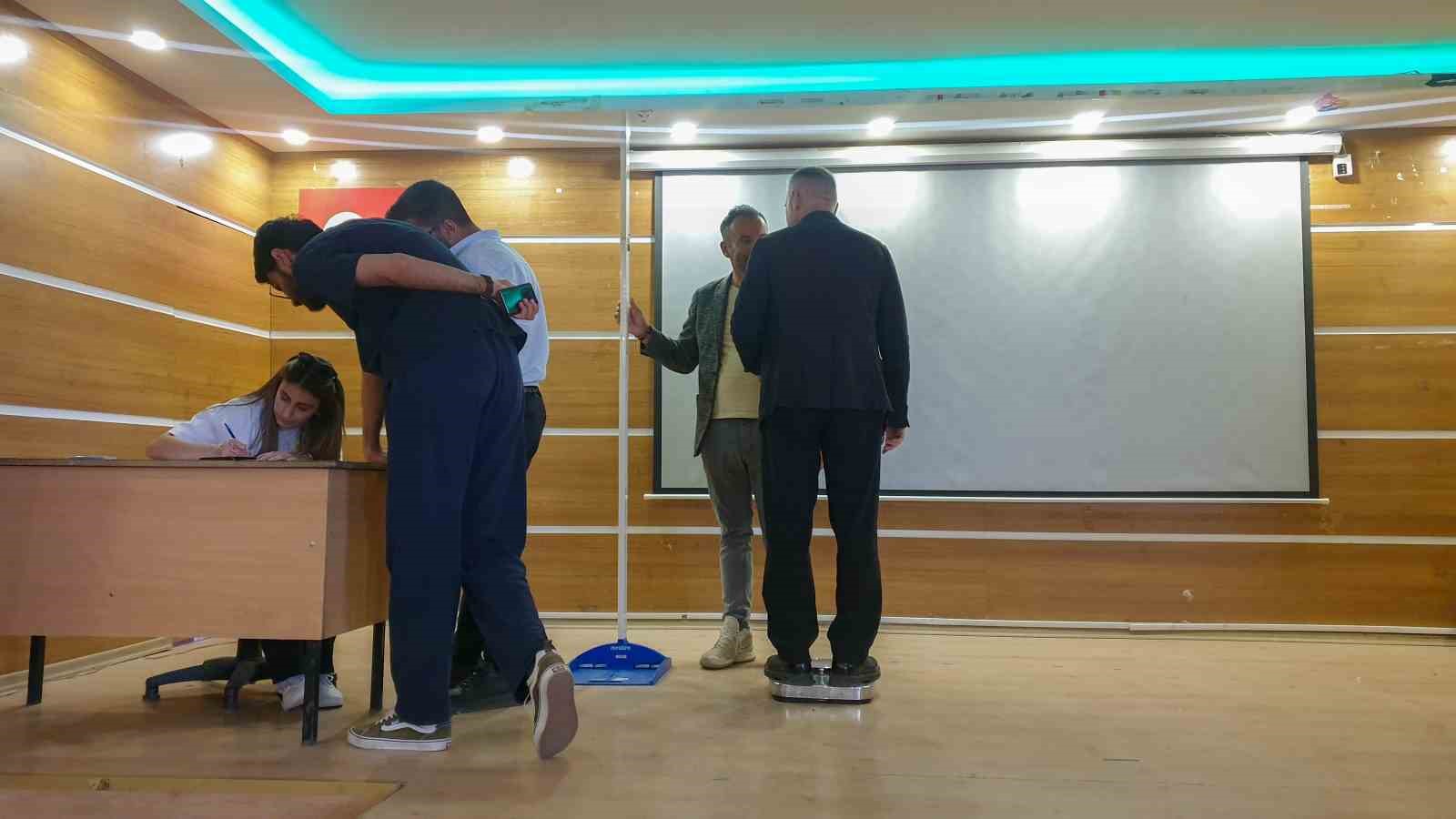 Başkale’de öğretmenlere sağlıklı yaşam eğitimi 