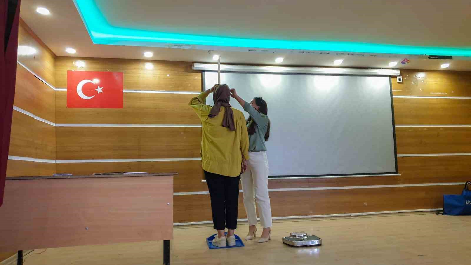 Başkale’de öğretmenlere sağlıklı yaşam eğitimi 