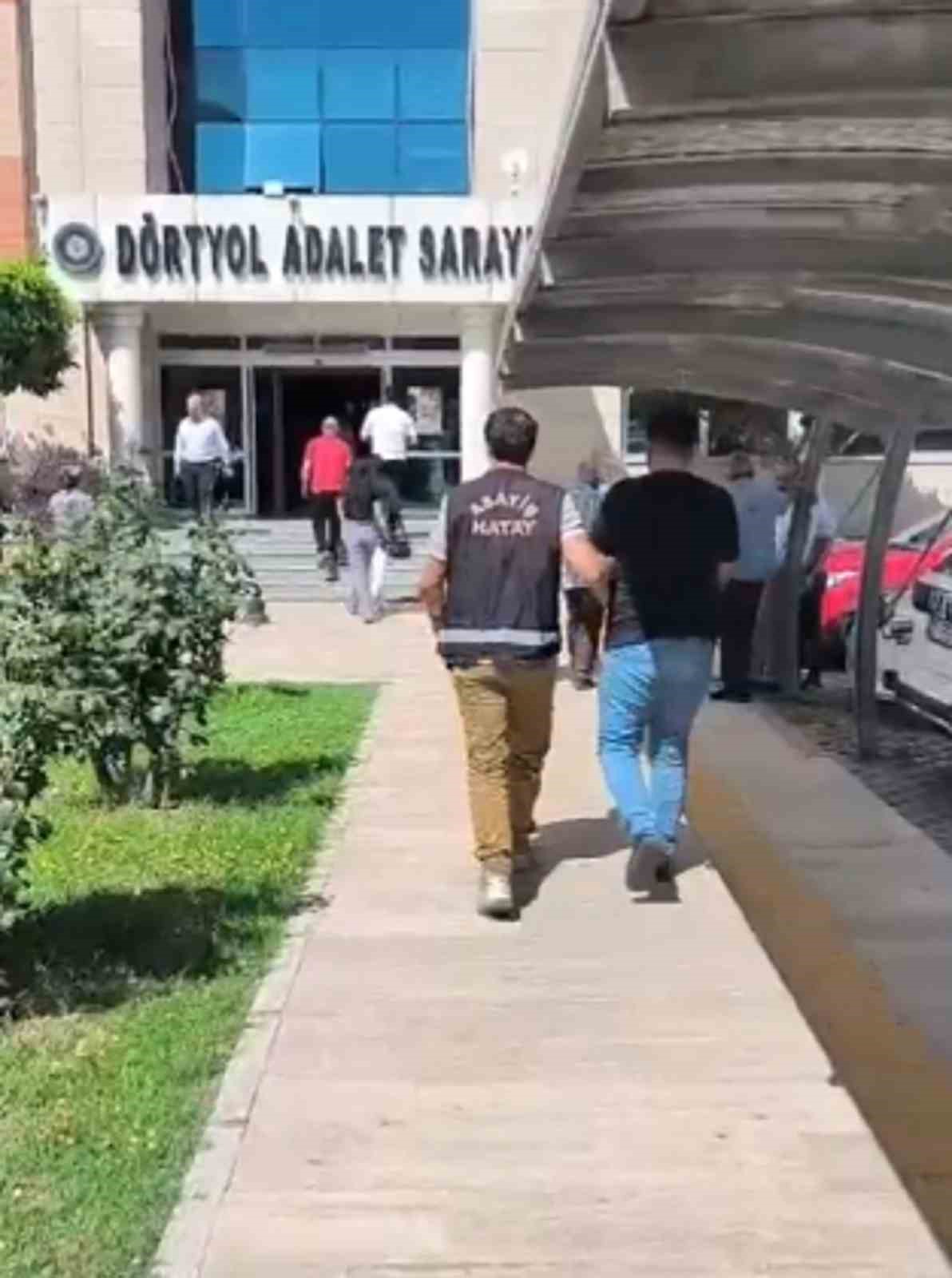 Dörtyol’da hapis cezasıyla aranan 4 kişi yakalandı 