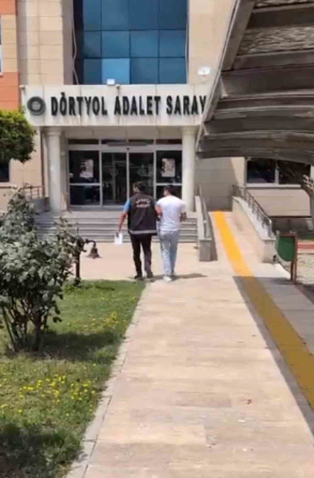 Dörtyol’da hapis cezasıyla aranan 4 kişi yakalandı 