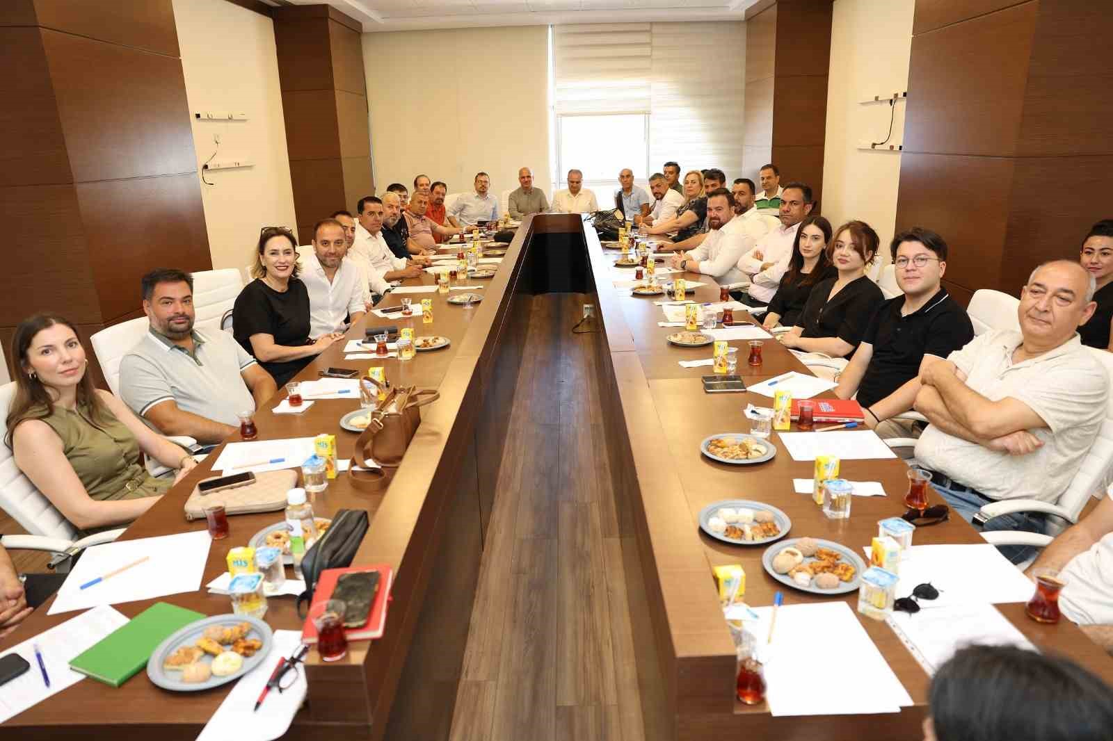ALKÜ’de turizmin geleceği konuşuldu 