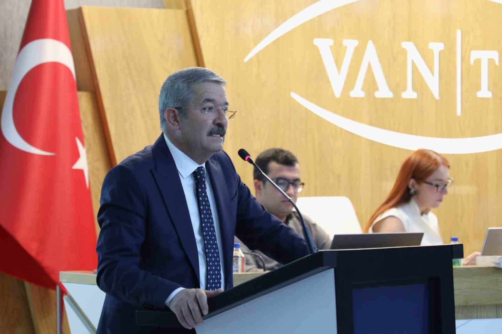 Van TSO üreticilerin yanında 