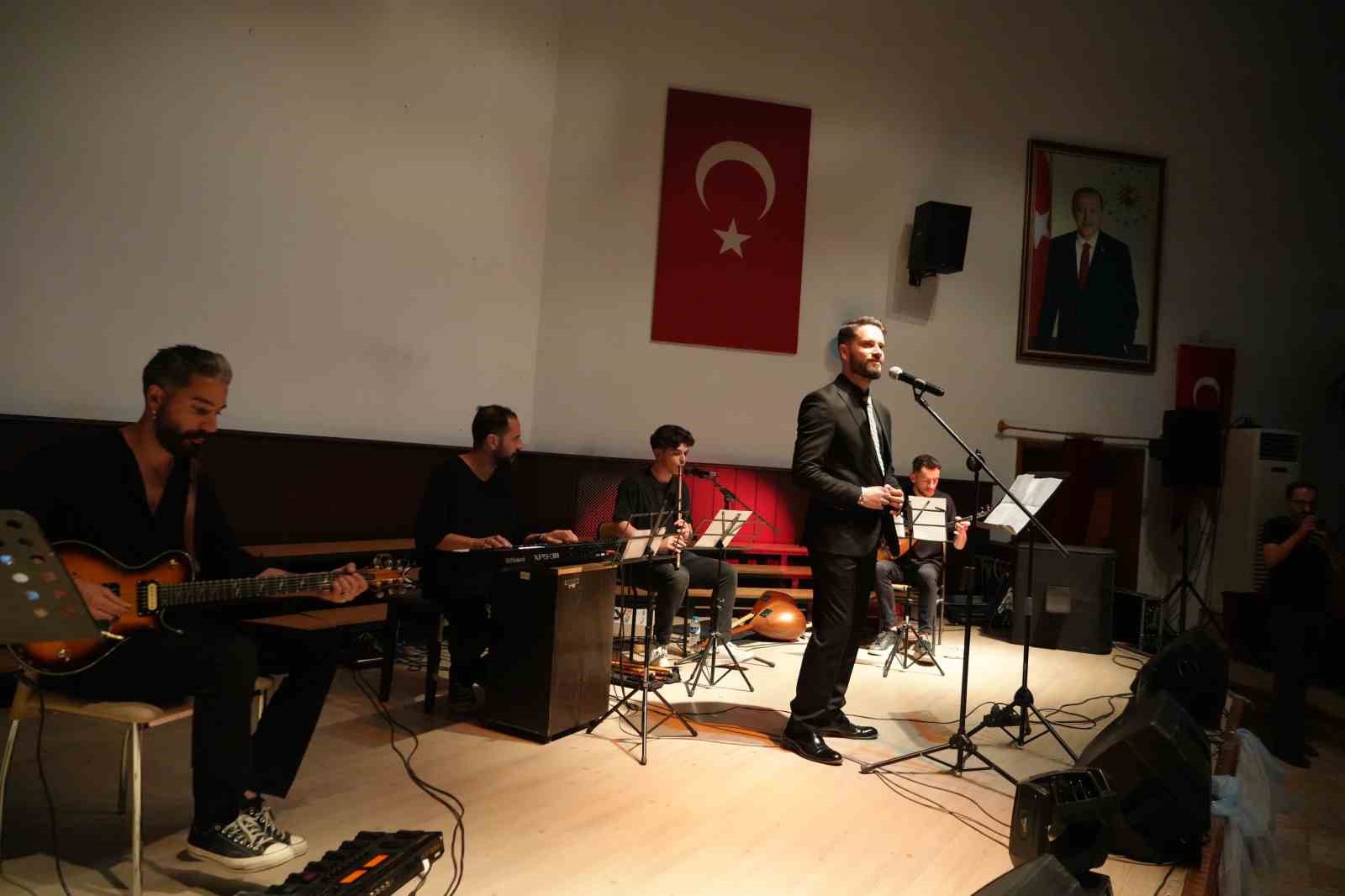 Canlı Sesler Yarışması’nda final heyecanı yaşandı 