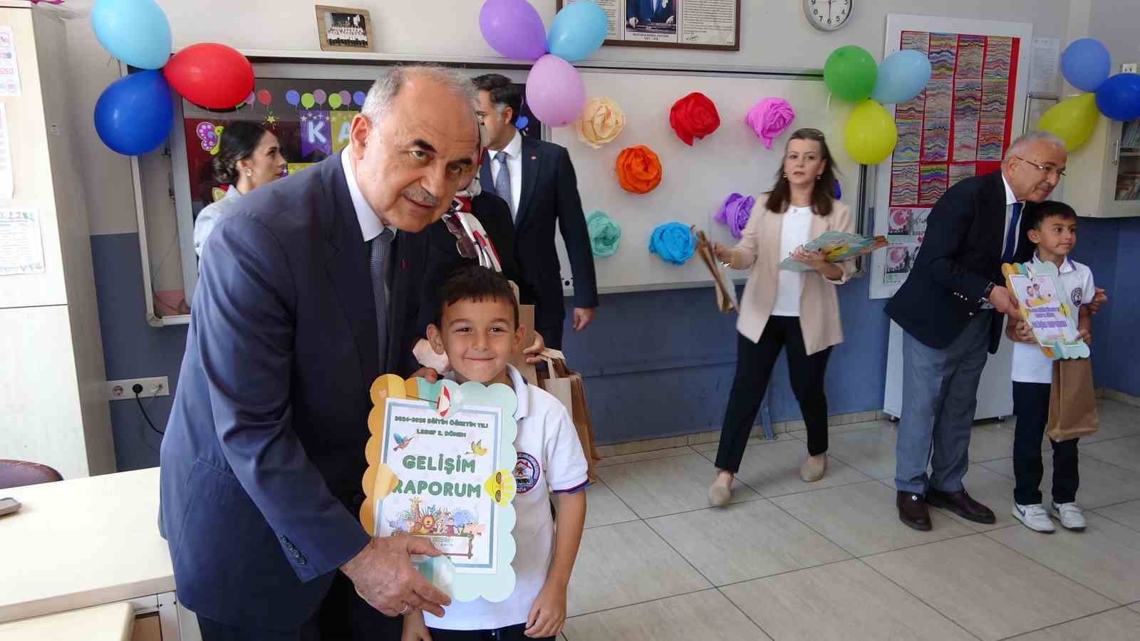 Ordu’da 128 bin 570 öğrenci karne heyecanı yaşadı 