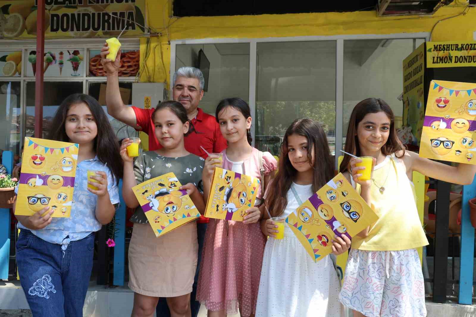 Adanalı öğrencileri serinleten karne hediyesi 