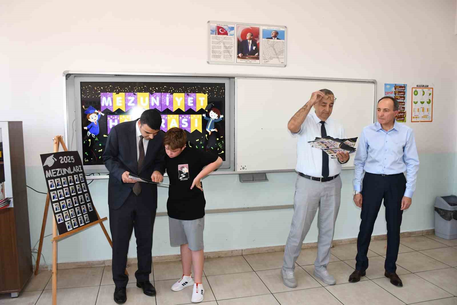 Osmaneli ‘de eğitim öğretim yılının son ders zili çaldı 