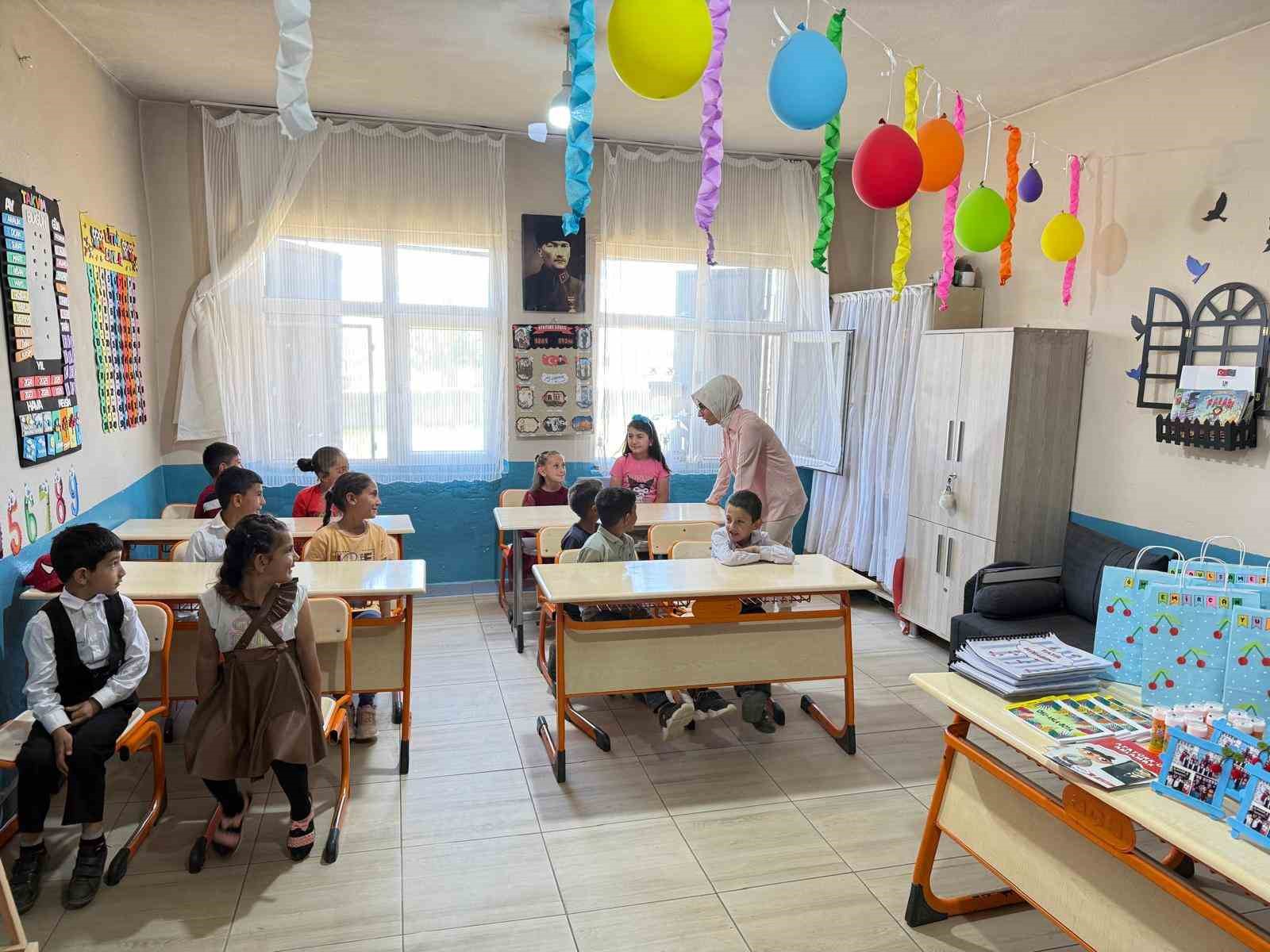 Patnos’ta 29 bin öğrenci karne sevinci yaşadı 