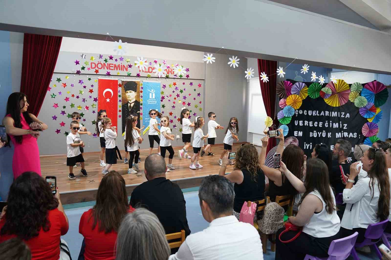 Tepebaşı miniklerinin mezuniyet sevindi 