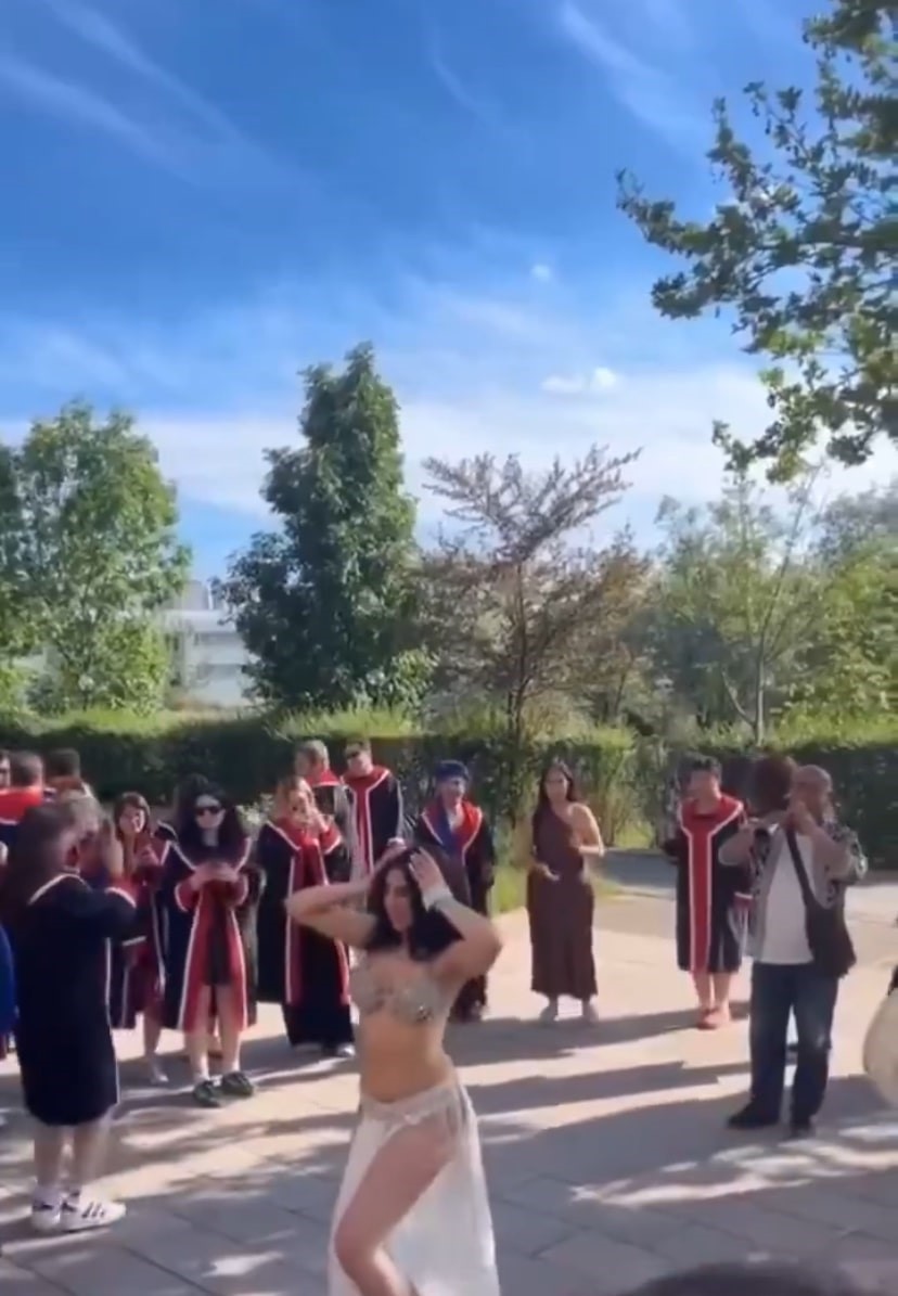 ODTÜ mezuniyetinde dansöz skandalı 