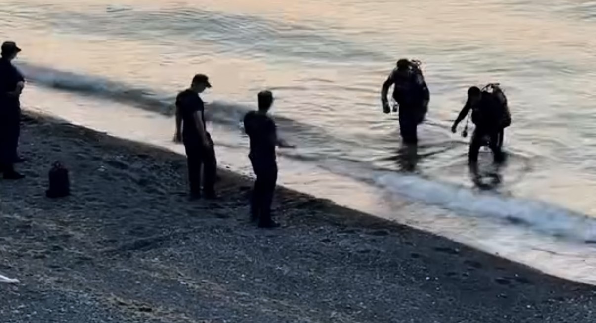 Düzce’de denize giren genç sağlıkçı boğuldu