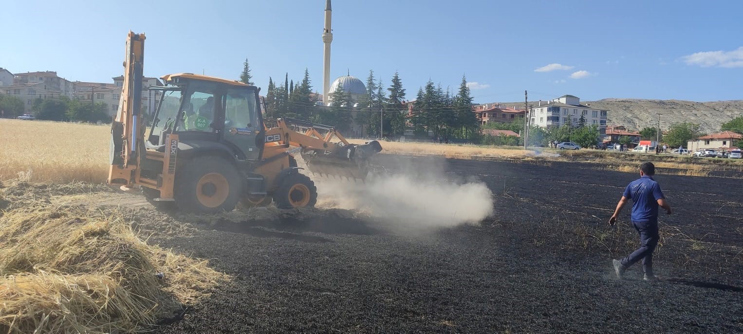Beypazarı’nda tarla yangını 