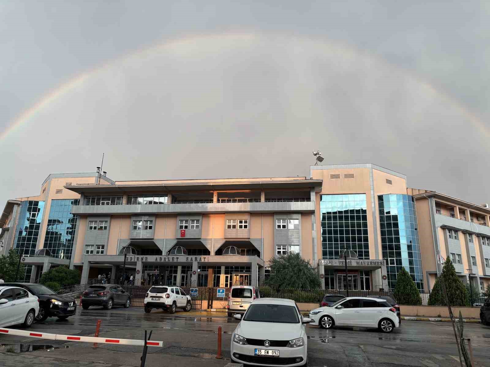 Edirne’de yağmur sonrası gökkuşağı şöleni 