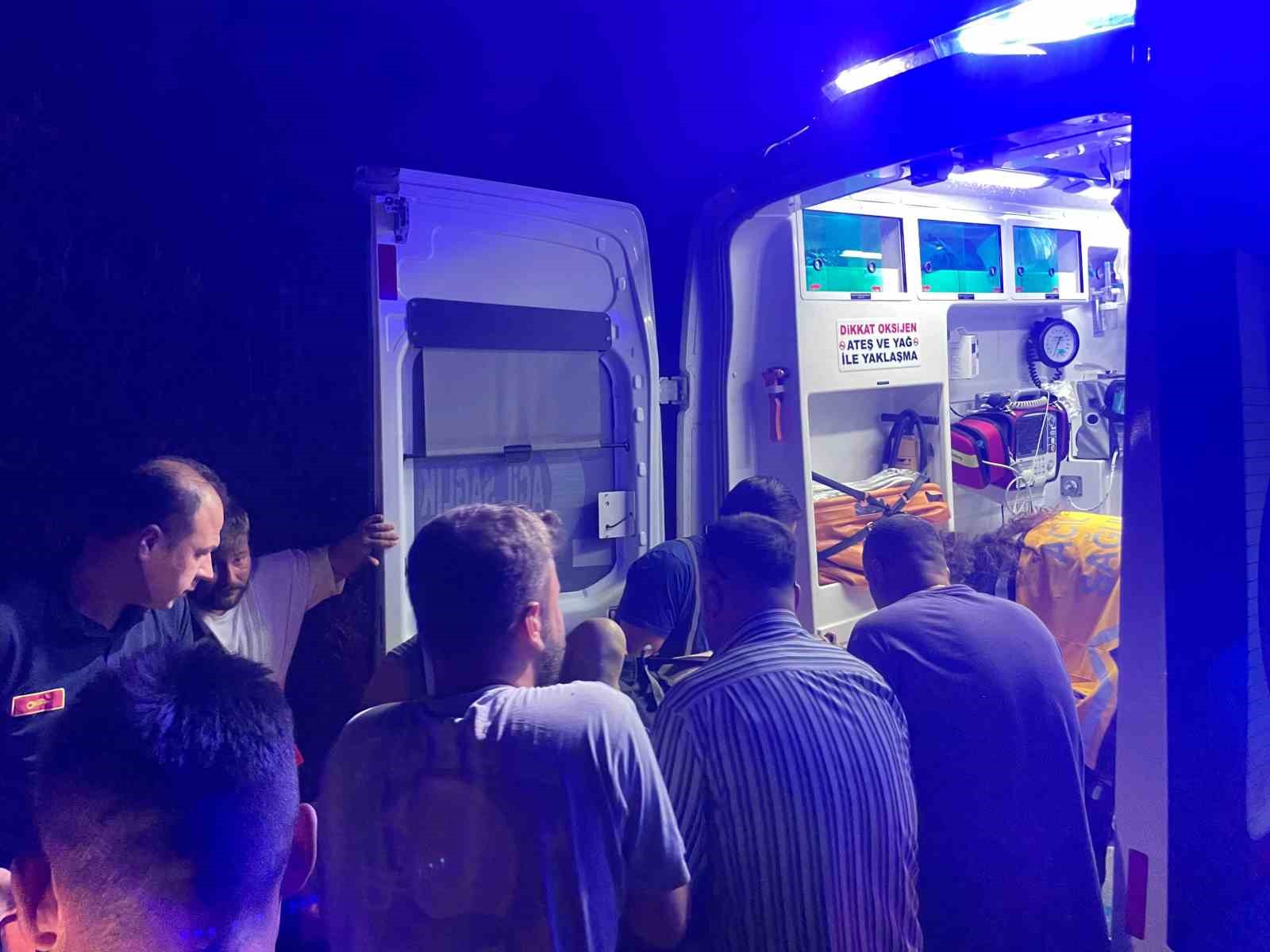 Uçurumdan uçan motosiklet sürücüsü yaralandı 