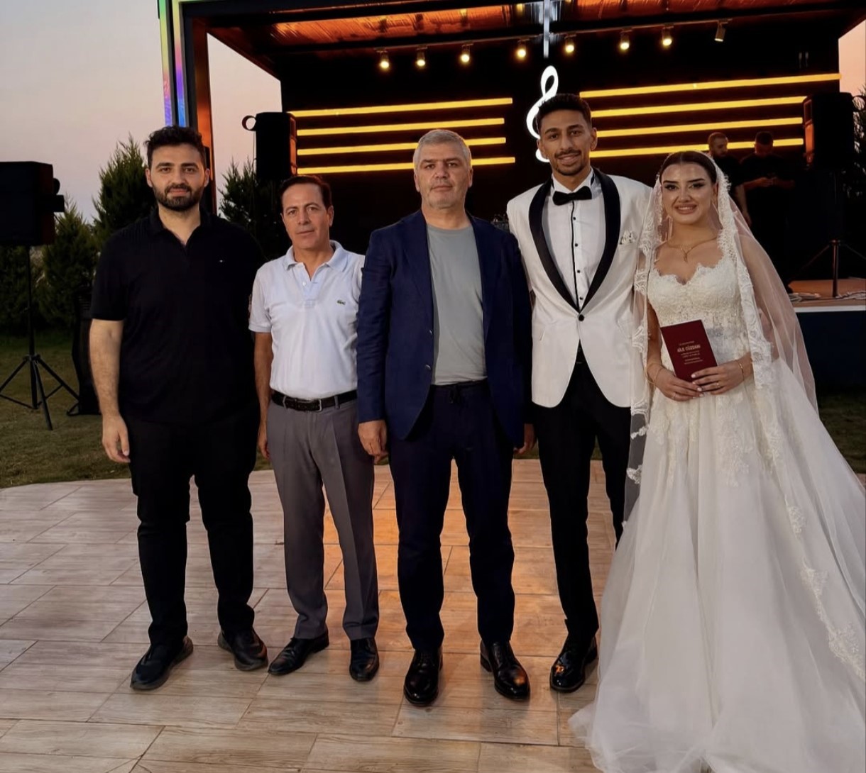 Cem Çelik’ten çifte imza