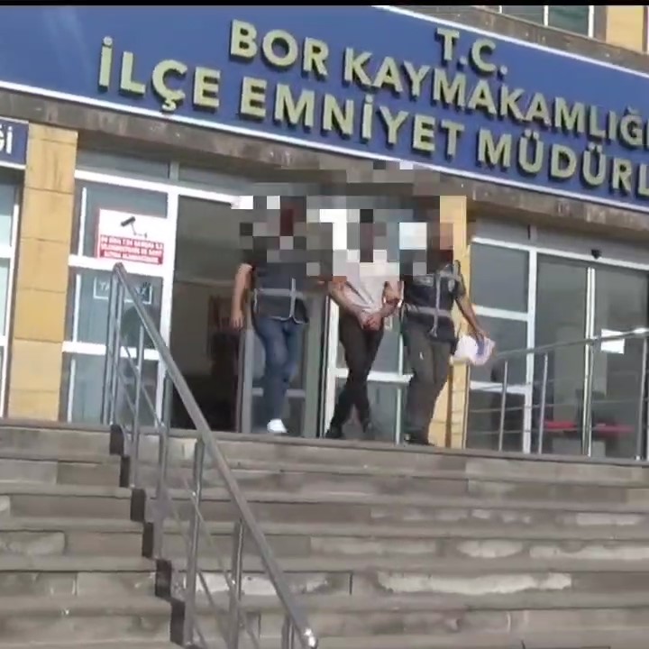 Niğde’de aranan hükümlü cezaevi firarisi ve suç ortağı yakalandı 