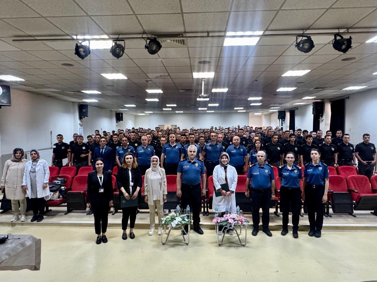 Polis Eğitim Merkezi Öğrencileri sağlık elçisi oldu
