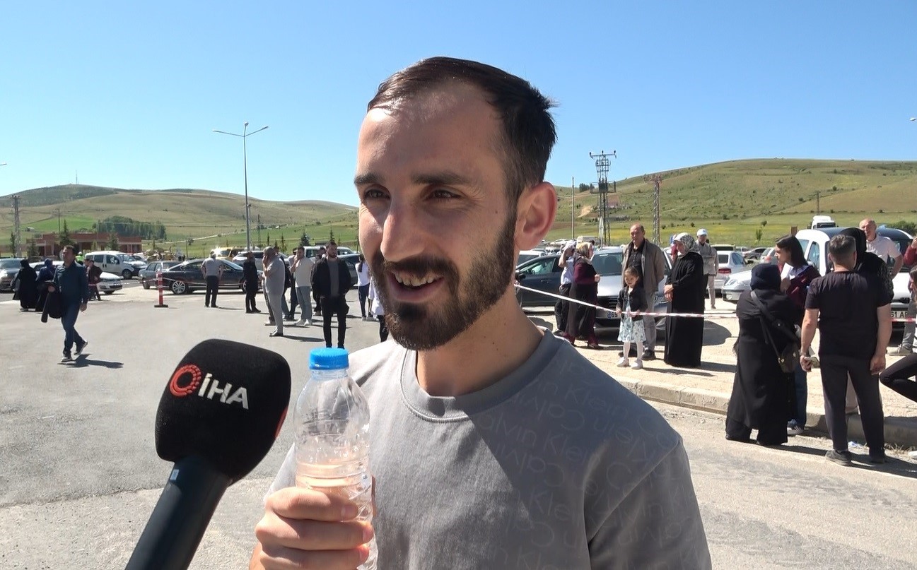 4 kere sınava girdi kazanamadı beşinci denemesine okunmuş suyla geldi: 