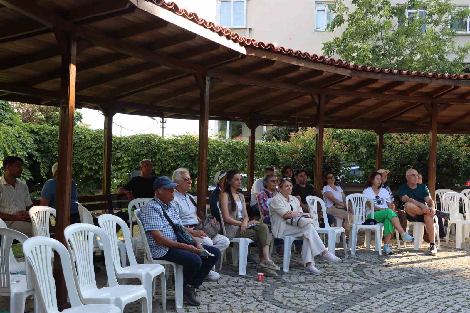 Maltepe’de felsefe halkla buluşuyor 